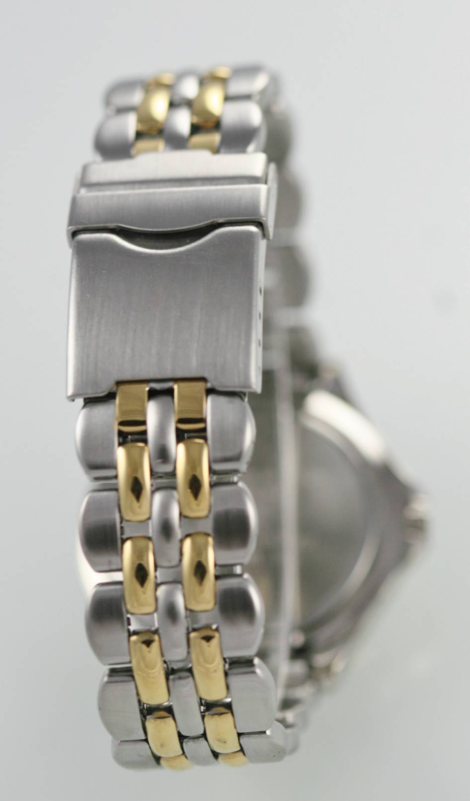 Armitron Watch Mens Stainless Silver Gold Day Date 30m Water Res